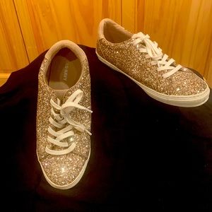 Old Navy gold glitter tennies. Size 7